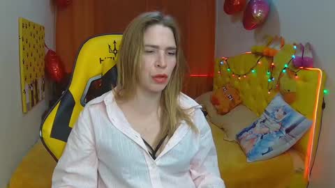 Snapshot of tessadaybreak chatting on March 8, 2025, 10:54 am tessadaybreak online show from March 8, 2025, 10:54 am