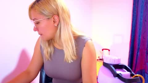 Tessy online show from January 13, 2026, 3:06 pm