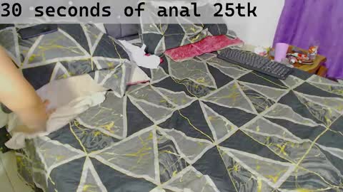 Snapshot of tessayleo_13 chatting on February 18, 2025, 11:41 pm tessa y leo online show from February 18, 2025, 11:41 pm