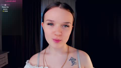 Cindy online show from April 21, 2026, 1:42 am