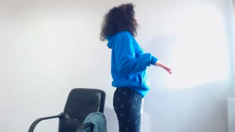 naughty tess online show from February 7, 2025, 11:23 am