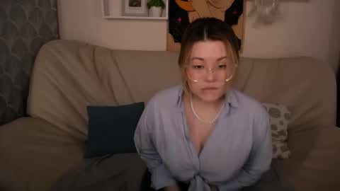 TESSA online show from January 4, 2025, 3:07 am