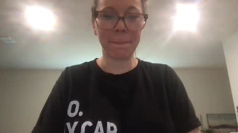 Snapshot of texas_blonde chatting on April 8, 2026, 7:03 pm Daphne Summers online show from April 8, 2026, 7:03 pm