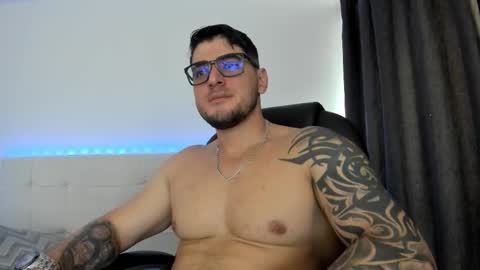 Snapshot of teylor_creed chatting on December 15, 2025, 8:24 pm teylor creed online show from December 15, 2025, 8:24 pm