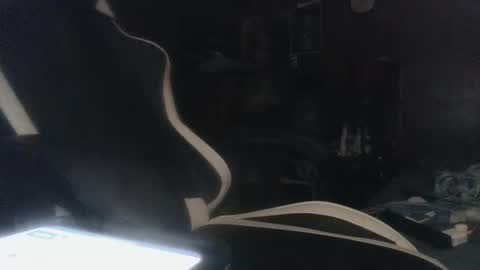 Snapshot of tezo88 chatting on March 4, 2025, 8:35 am tezo88 online show from March 4, 2025, 8:35 am