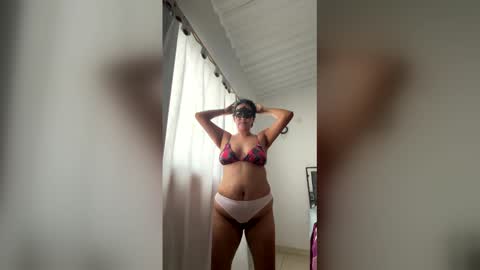 Snapshot of tezza_smith chatting on April 17, 2026, 2:42 pm tezza smith online show from April 17, 2026, 2:42 pm