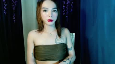 Snapshot of tgirl_jasmine1 chatting on December 14, 2024, 5:03 pm Vanessa online show from December 14, 2024, 5:03 pm