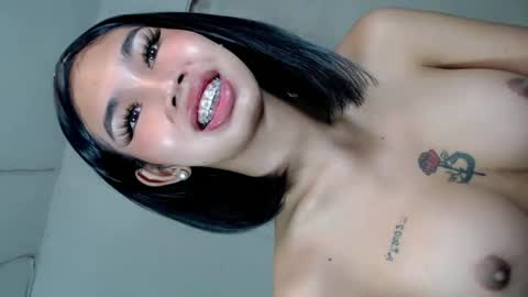 Luna online show from February 6, 2025, 11:15 pm