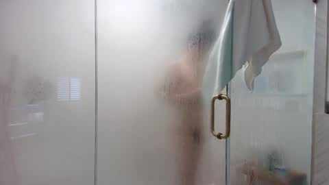 Snapshot of tgirltoesx chatting on November 14, 2025, 9:57 pm babygirlmami online show from November 14, 2025, 9:57 pm