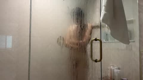 Snapshot of tgirltoesx chatting on November 15, 2025, 9:21 pm babygirlmami online show from November 15, 2025, 9:21 pm