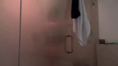 Snapshot of tgirltoesx chatting on November 26, 2025, 12:33 am babygirlmami online show from November 26, 2025, 12:33 am