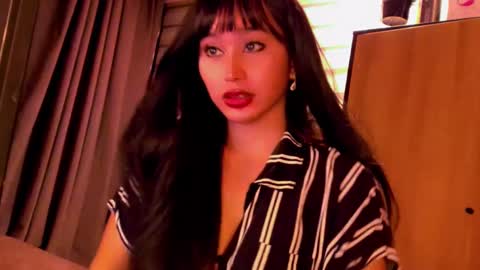 th3r3sa online show from December 4, 2024, 2:53 am