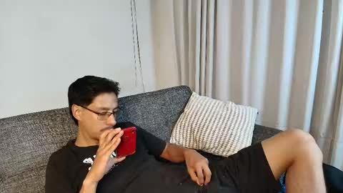 Snapshot of thaisadara24 chatting on May 15, 2026, 11:01 pm T H A I S online show from May 15, 2026, 11:01 pm