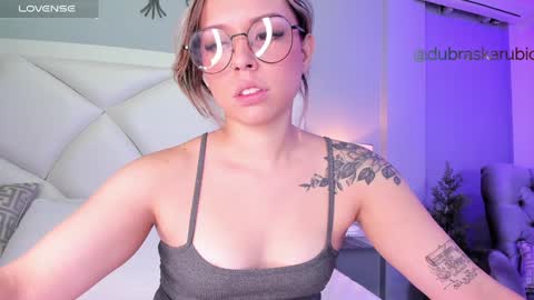 Snapshot of thalia21_ chatting on January 25, 2025, 5:51 am Thalia21 online show from January 25, 2025, 5:51 am