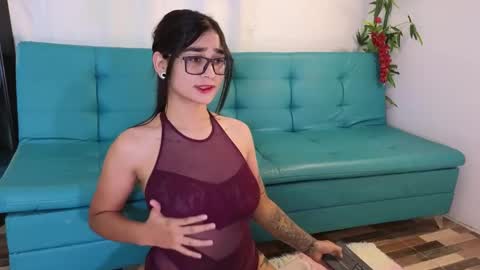 thalia  online show from December 27, 2024, 12:39 am