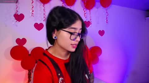 thalia  online show from February 18, 2026, 2:13 pm