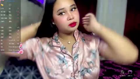 Ms. Thalia online show from October 12, 2025, 12:59 pm