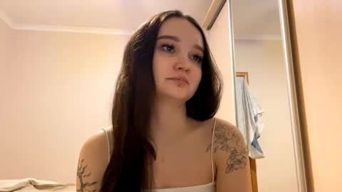 Yumi online show from February 17, 2026, 4:35 pm