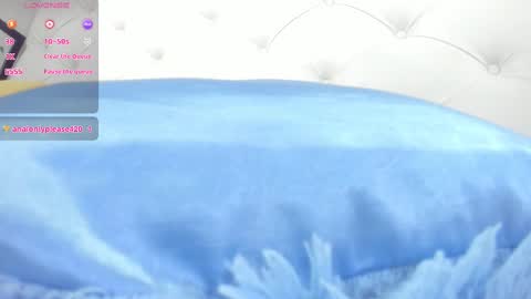 Snapshot of thaliia_gomez chatting on February 18, 2025, 10:14 pm online show from February 18, 2025, 10:14 pm
