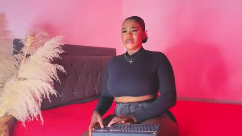 Snapshot of thalyanna_ebony chatting on May 2, 2026, 12:26 am thalyanna_ebony online show from May 2, 2026, 12:26 am