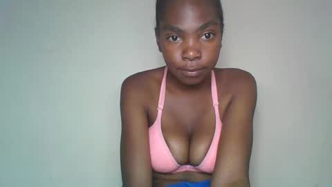 thalyra online show from April 20, 2026, 8:06 am