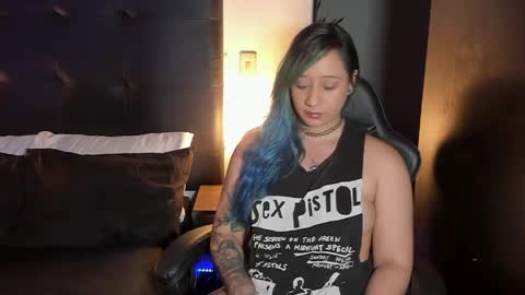 Snapshot of thamyjade chatting on April 7, 2026, 3:18 am Thamy online show from April 7, 2026, 3:18 am