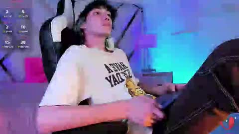 thanier_18 online show from March 13, 2026, 7:20 pm