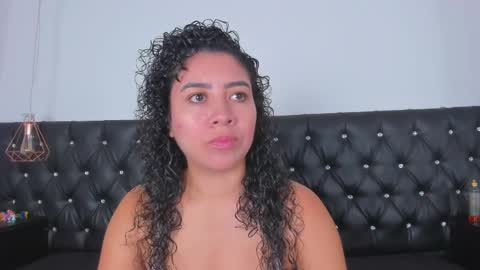 Snapshot of thara_webstter chatting on February 22, 2025, 11:35 am thara webstter online show from February 22, 2025, 11:35 am