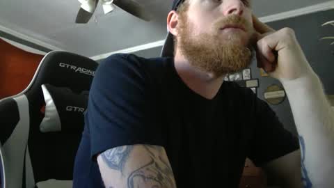 Snapshot of thatbigdickguy67426488 chatting on February 13, 2025, 8:34 pm thatbigdickguy67426488 online show from February 13, 2025, 8:34 pm