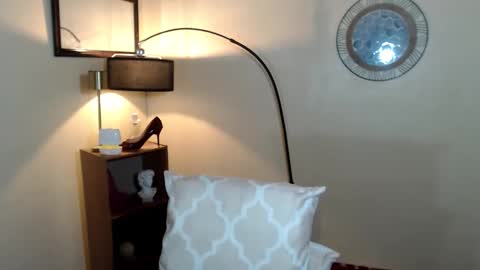 Snapshot of thatslut_deia chatting on October 5, 2025, 12:42 am thatslut_deia online show from October 5, 2025, 12:42 am