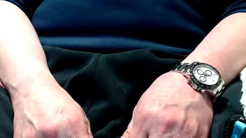 Snapshot of the1pocketrocket chatting on January 4, 2025, 6:51 pm the1pocketrocket online show from January 4, 2025, 6:51 pm