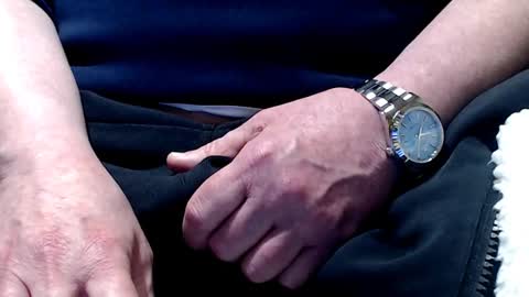 Snapshot of the1pocketrocket chatting on January 25, 2025, 9:35 pm the1pocketrocket online show from January 25, 2025, 9:35 pm