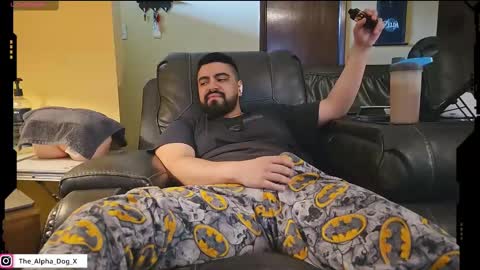 the_alpha_dog_xxx online show from March 4, 2025, 3:48 pm