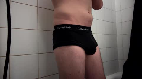 Snapshot of the_delicious_19 chatting on January 23, 2025, 6:14 pm the_delicious_19 online show from January 23, 2025, 6:14 pm