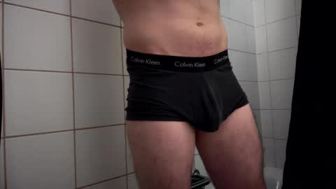 Snapshot of the_delicious_19 chatting on September 10, 2025, 9:09 am the_delicious_19 online show from September 10, 2025, 9:09 am