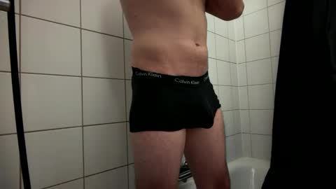 Snapshot of the_delicious_19 chatting on February 21, 2026, 2:51 pm the_delicious_19 online show from February 21, 2026, 2:51 pm