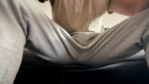 Snapshot of the_delicious_19 chatting on March 5, 2026, 1:18 pm the_delicious_19 online show from March 5, 2026, 1:18 pm