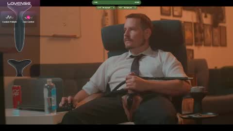 Snapshot of the_dilf chatting on May 16, 2026, 10:36 am The DILF - online show from May 16, 2026, 10:36 am