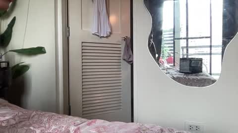 Snapshot of the_emmarouge chatting on January 12, 2025, 3:28 am the_emmarouge online show from January 12, 2025, 3:28 am