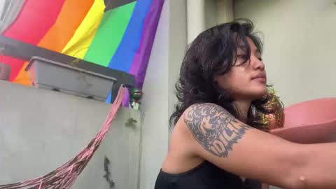 Snapshot of the_emmarouge chatting on January 10, 2026, 12:56 am the_emmarouge online show from January 10, 2026, 12:56 am