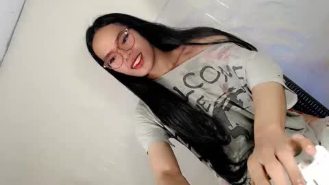 the_horny_bella online show from April 20, 2026, 12:19 pm