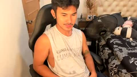 Snapshot of the_killian_jones chatting on July 24, 2026, 12:47 pm ken online show from July 24, 2026, 12:47 pm
