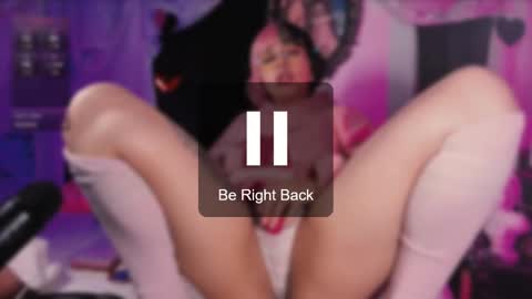 Snapshot of the_kitty_roxy chatting on March 12, 2025, 11:20 am ... ... online show from March 12, 2025, 11:20 am