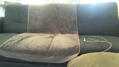 Snapshot of the_love_log chatting on September 24, 2025, 7:33 am the_love_log online show from September 24, 2025, 7:33 am