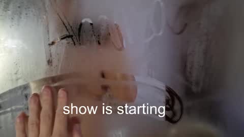 Anna online show from March 29, 2026, 9:04 pm