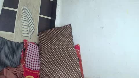 Suzan Sexy online show from December 5, 2025, 7:39 am