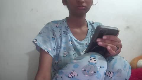 Suzan Sexy online show from April 8, 2026, 7:52 am