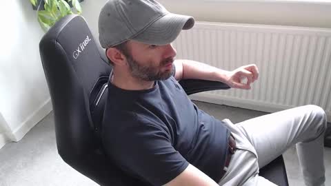 Snapshot of the_sensual_masturwait chatting on October 26, 2025, 10:54 am the_sensual_masturwait online show from October 26, 2025, 10:54 am