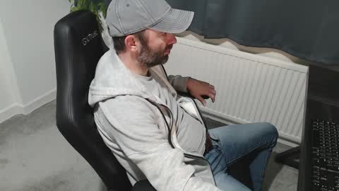 Snapshot of the_sensual_masturwait chatting on October 31, 2025, 8:54 pm the_sensual_masturwait online show from October 31, 2025, 8:54 pm