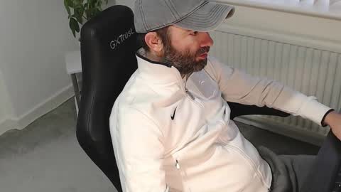 Snapshot of the_sensual_masturwait chatting on November 12, 2025, 7:31 am the_sensual_masturwait online show from November 12, 2025, 7:31 am